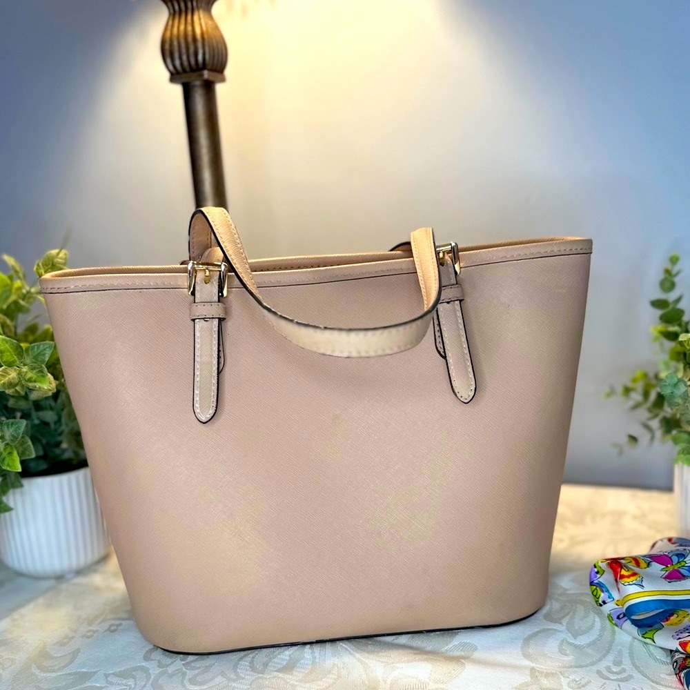 Michael Kors Jet Set Large Saffiano Leather Tote –‎ Truffle Beige